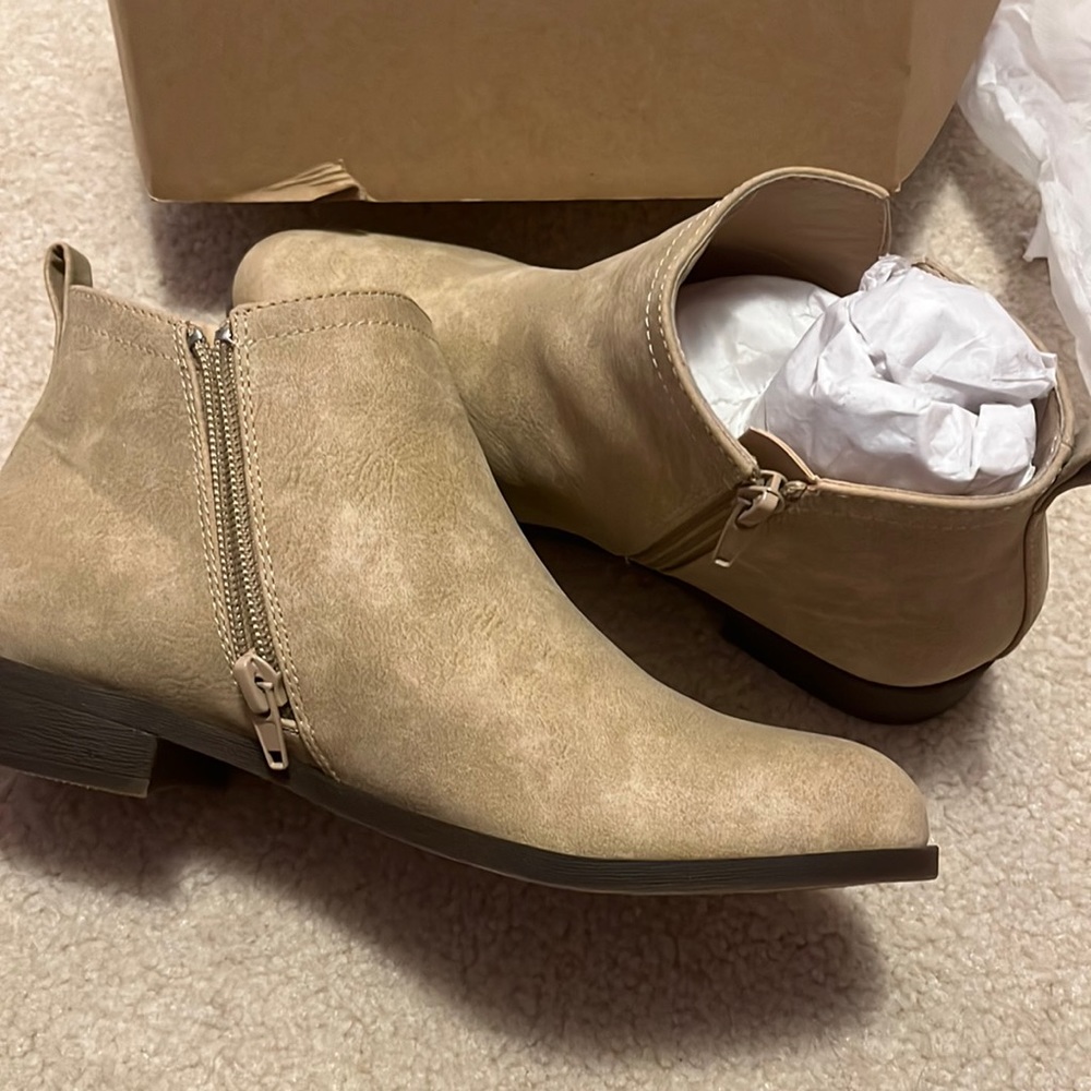Ankle boots
